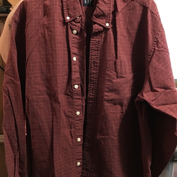 Button down - Picture 2 of 2